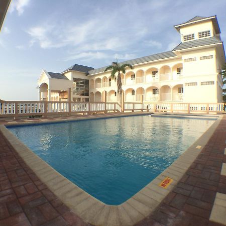 Glistening Waters Hotel ฟาลมัธ ภายนอก รูปภาพ