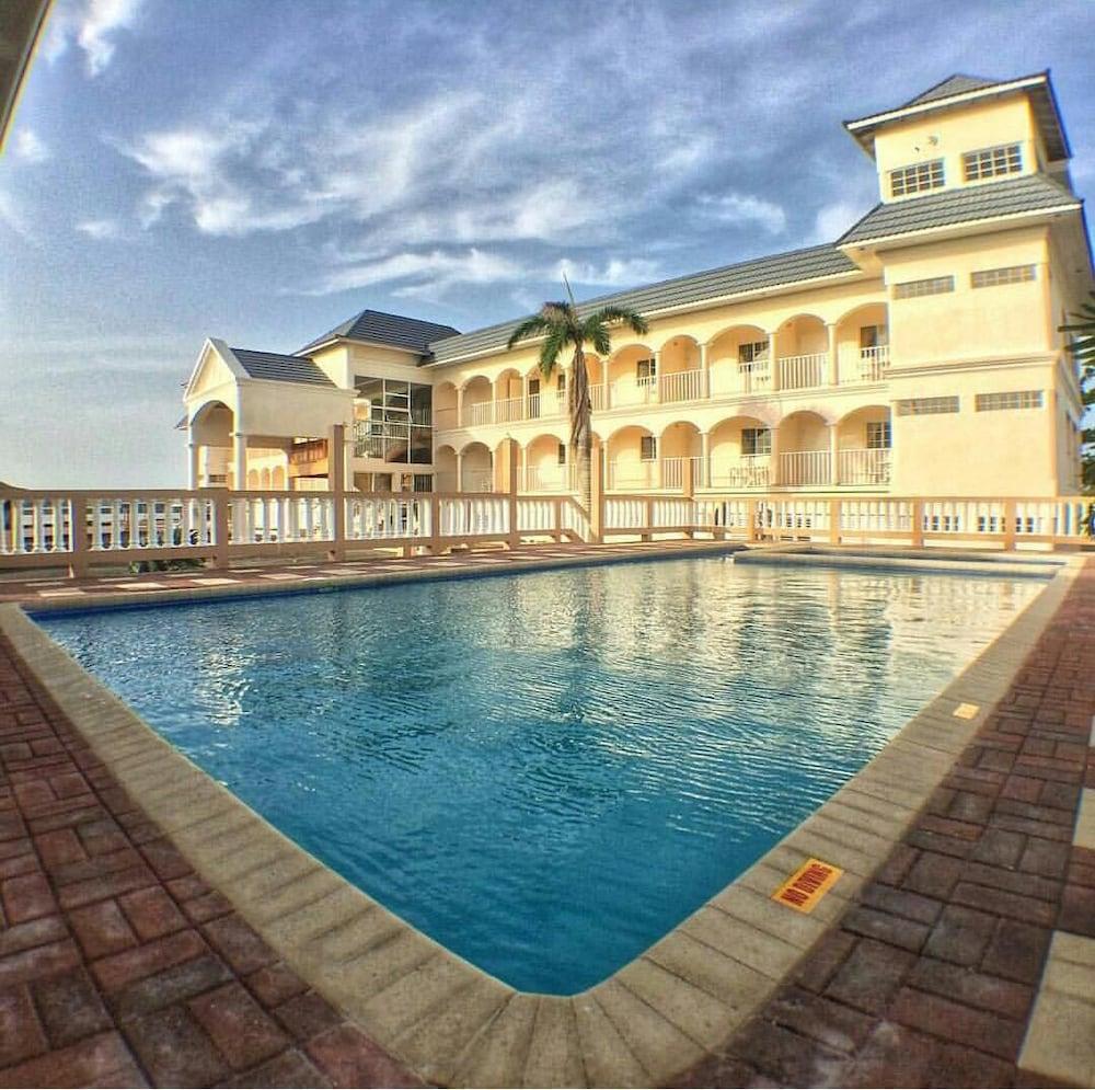Glistening Waters Hotel ฟาลมัธ ภายนอก รูปภาพ