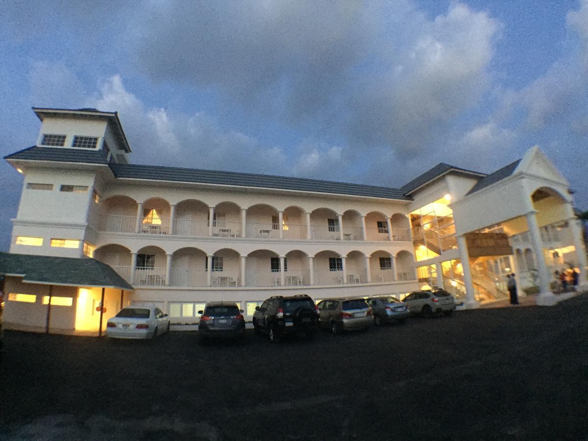 Glistening Waters Hotel ฟาลมัธ ภายนอก รูปภาพ
